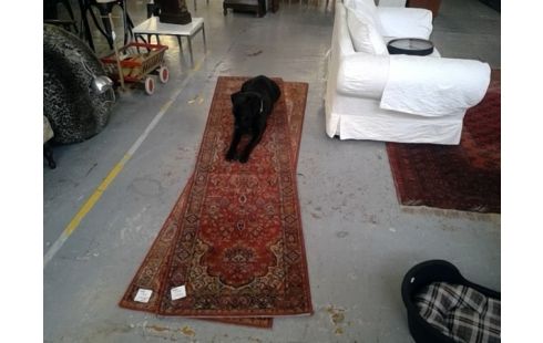 TAPIS COULOIR MECA DOMINANTE ROUGE