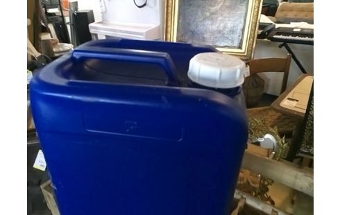 BIDON PLASTIQUE BLEU