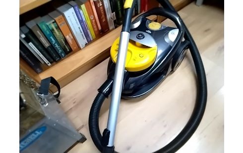 ASPIRATEUR SANS SAC DOMOCLIP 1800W