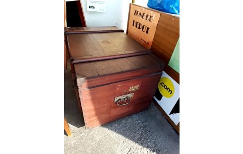 COFFRE BOIS EXOTIQUE TEINTÉ