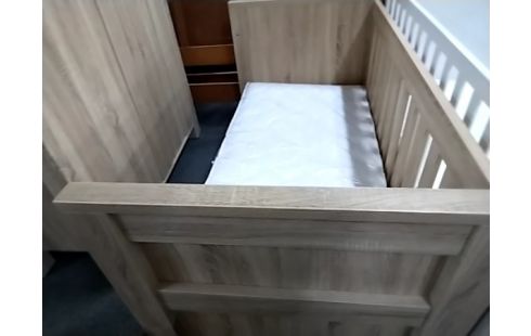 LIT ENFANT 70X140 MANQUE 1 COTE POUR LIT BEBE + MATELAS