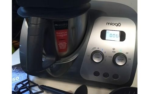 ROBOT MENAGER MIOGO MAESTRO GRIS AVEC LIVRE