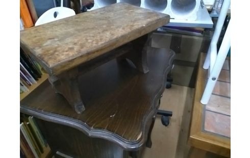 TABOURET PM RUSTIQUE