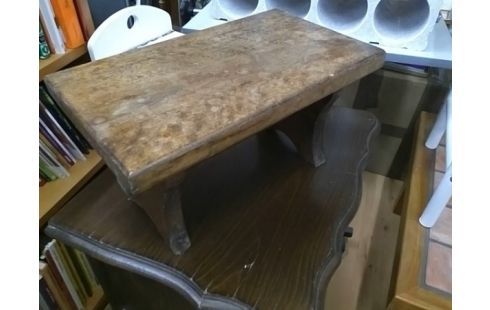 TABOURET PM RUSTIQUE