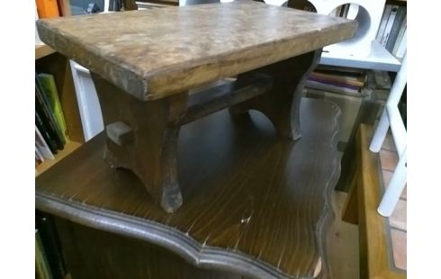 TABOURET PM RUSTIQUE