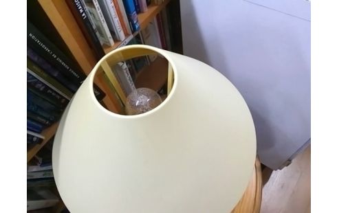 LAMPE JAUNE
