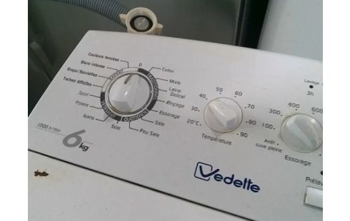 LAVE LINGE VEDETTE 6KG 1000TR/MIN