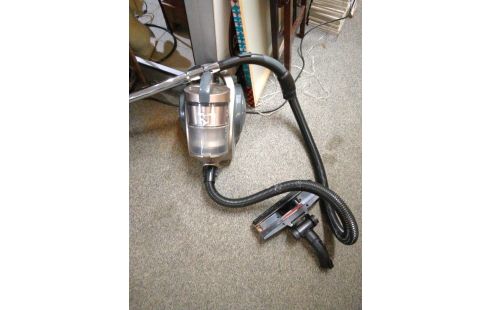 ASPIRATEUR SANS SAC PROLINE