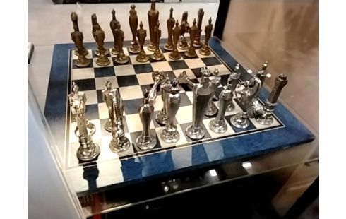 ECHIQUIER FLORENTIN STYLE RENAISSANCE DESIGN ITALIE