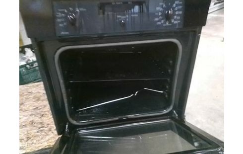 FOUR ENCASTRABLE SAUTER NOIR