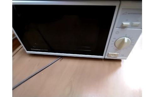 MICRO ONDES GOLDSTAR