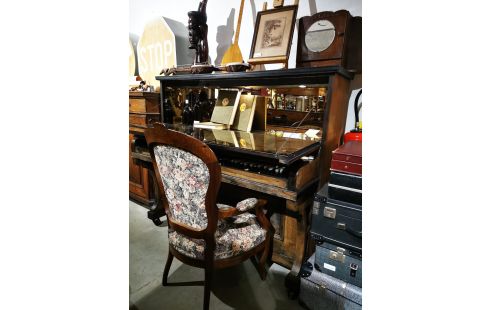 PIANO FORMANT BAR RÉAMMÉNAGÉ