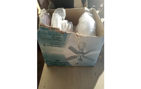 LUSTRE VENTILATEUR DE PLAFOND