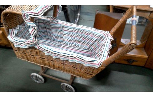 KARREN IM VINTAGE-STIL RATTAN