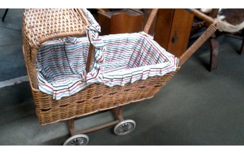 KARREN IM VINTAGE-STIL RATTAN