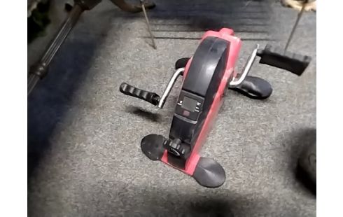 STEPPER ROUGE AVEC COMPTEUR