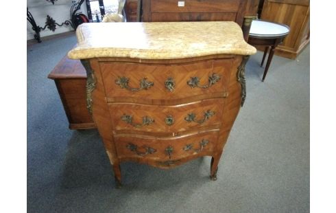 COMMODE STYLE LOUIS XV BOIS DE ROSE