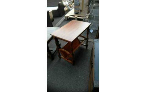 TISCH, , ZEITSCHRIFTENSTÄNDER