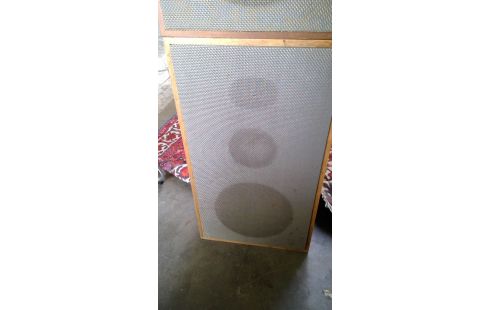 LUIDSPREKERBOXEN REVOX