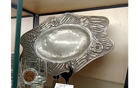 PLAT ETAIN MANTELÉ ANNEÉ 1900