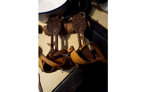 PATINS A ROULETTES VINTAGE