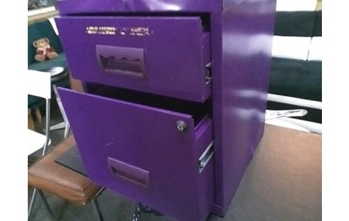 CASIER METAL EN L ETAT