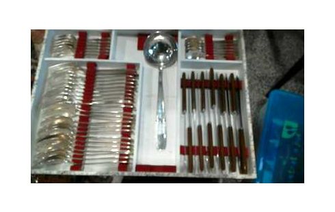 OLIE- EN AZIJNSTELLETJE