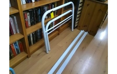 LIT METAL TUBE BLANC 90X190 AVEC SOMMIER A LATTES