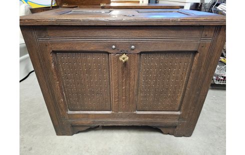 COFFRE ANCIEN RUSTIQUE