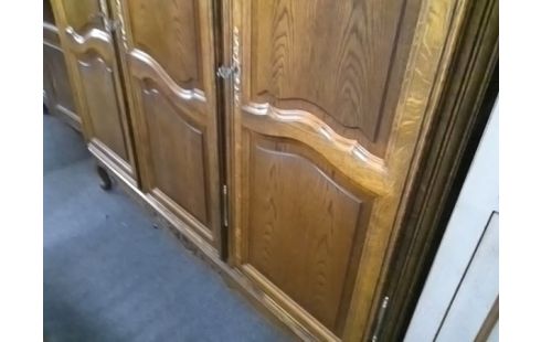 ARMOIRE 3P STYLE LOUIS XV AVEC MIROIR INTERIEUR