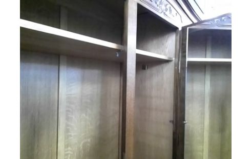 ARMOIRE 3P STYLE LOUIS XV AVEC MIROIR INTERIEUR