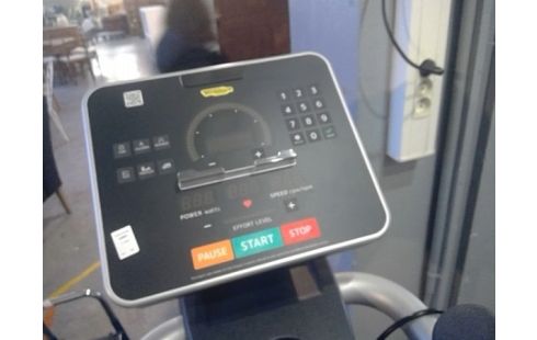 VELO ELLIPTIQUE TECHNOGYM