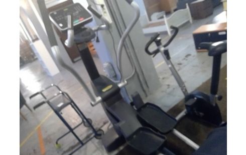 VELO ELLIPTIQUE TECHNOGYM