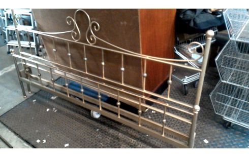 TWEEPERSOONSBED MESSING 180X200