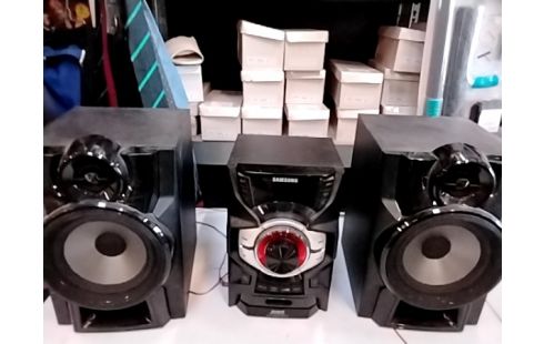 CHAINE HIFI CD BLUETOOTH USB SAMSUNG +PAIRE DE ENCEINTE + RES