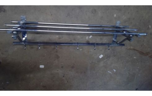 KLEIDERSTÄNDER ART DECO.