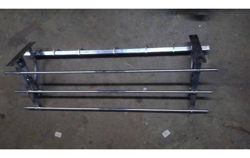 KLEIDERSTÄNDER ART DECO.