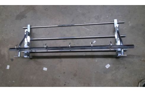 KLEIDERSTÄNDER ART DECO.