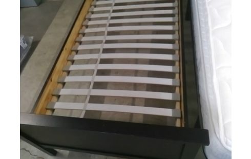 LIT + SOMMIER EN L'ETAT 90X200