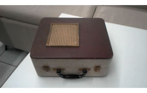 TOURNE DISQUE RADIOLA  EN L'ETAT