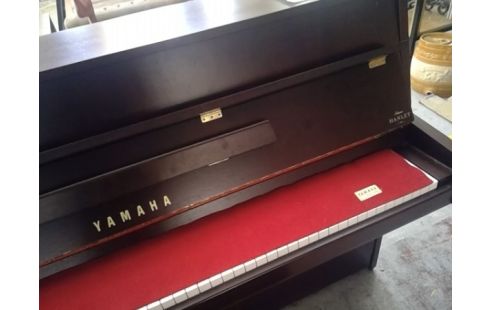 PIANO YAMAHA B1