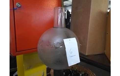 LAMPE ANCIENNE ETAIN ET BOULE VERRE