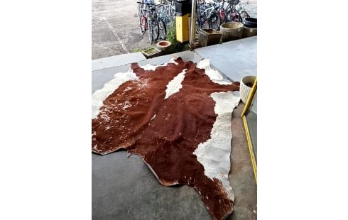 TAPIS PEAU DE VACHE 210X190 CM