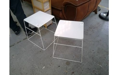 BOUT DE CANAPE METAL BLANC