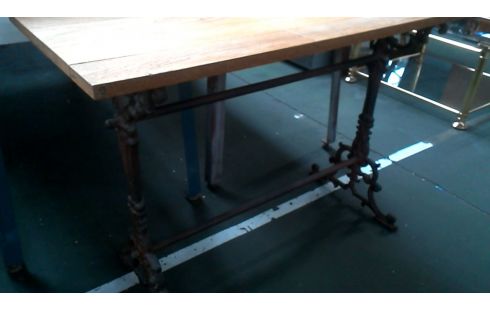 BIJZETTAFEL GIETIJZER EIK