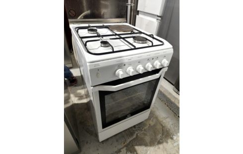 GAZINIERE GAZ BUTANE .