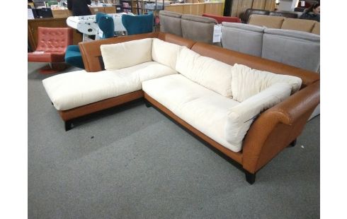 SALON D'ANGLE STYLE COLONIAL