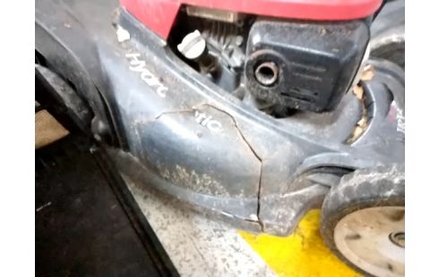 TONDEUSE THERMIQUE HONDA HRX 470