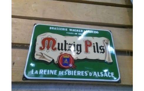 PLAQUE EMAILLEE BIERE MUTZIG PILS 58X37.5
