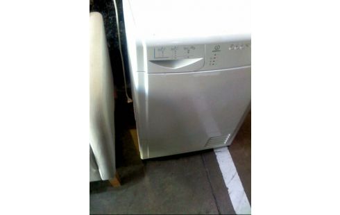 SECADORA INDESIT